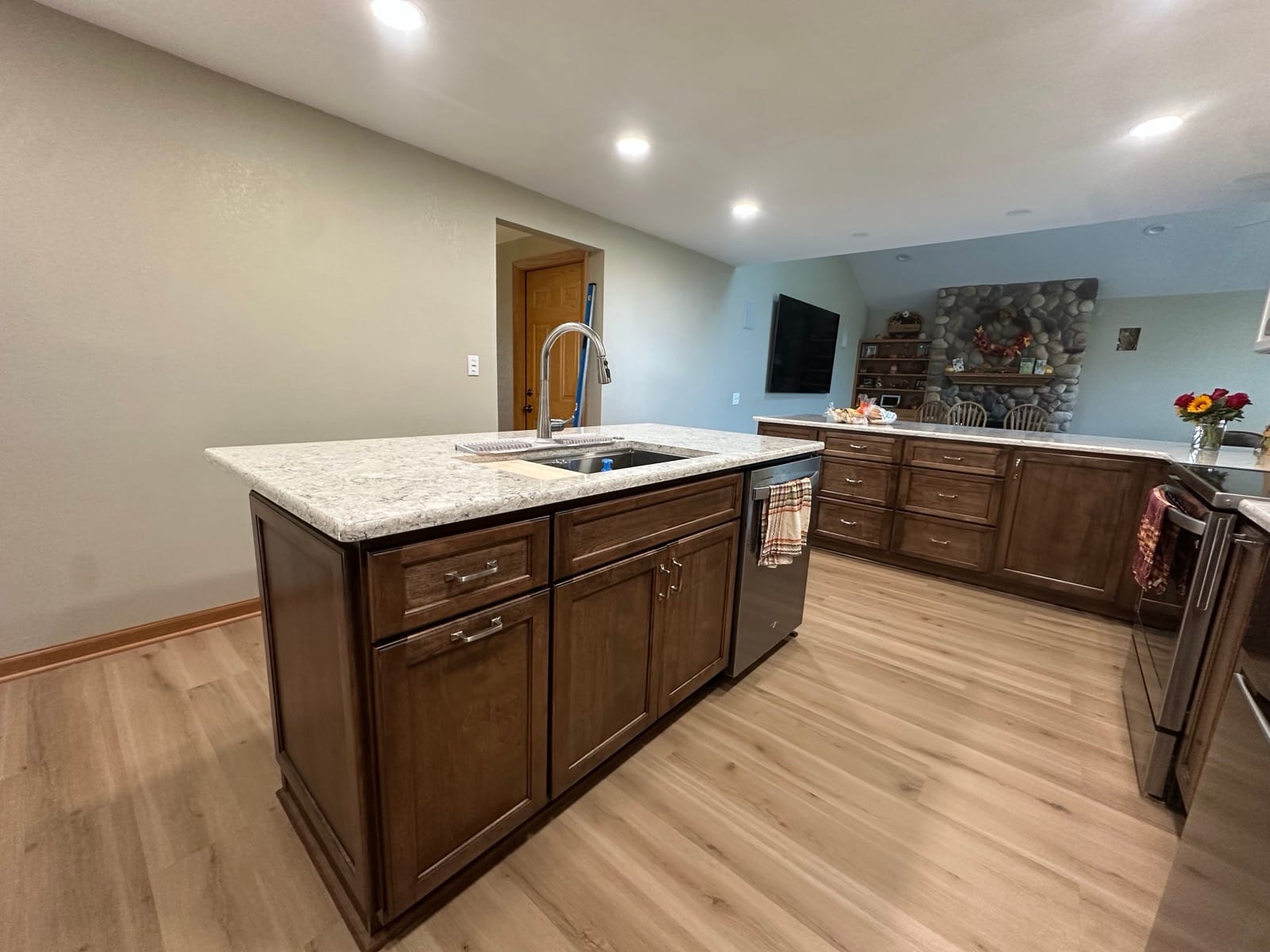Two-Tone Open-Concept Kitchen — view 5